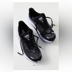 Hoka Kawana Sneakers